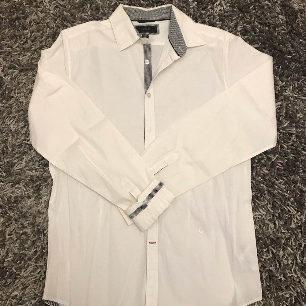 GUESS Los Ángeles button down woven